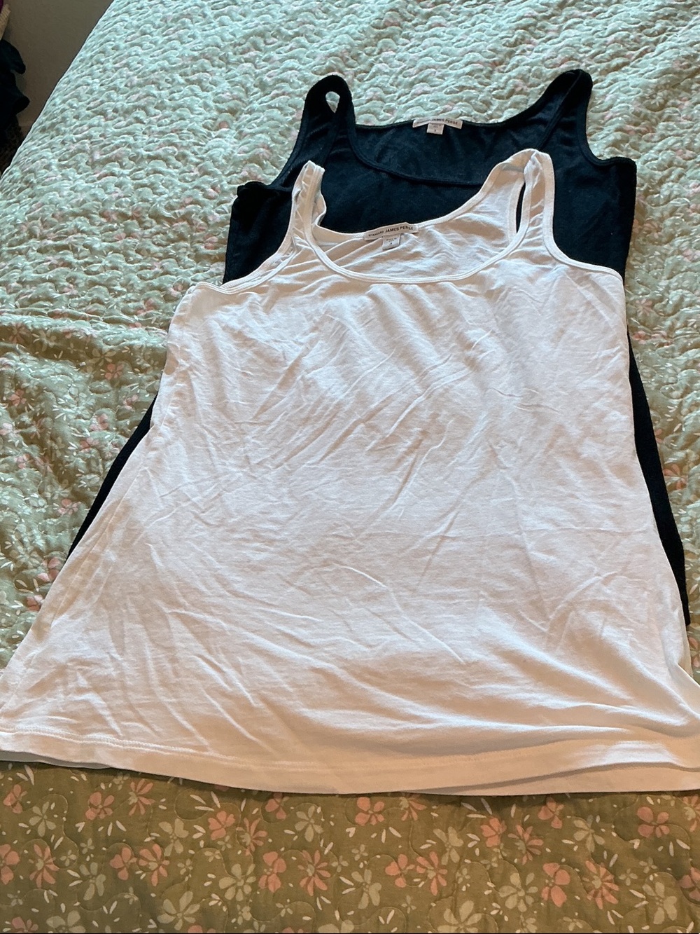 James Perse Bundle of 2 Tank Tops - White & Black 3